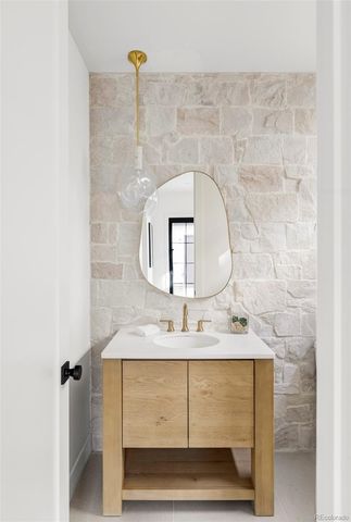 1060 S Garfield Street, Denver, CO 80209