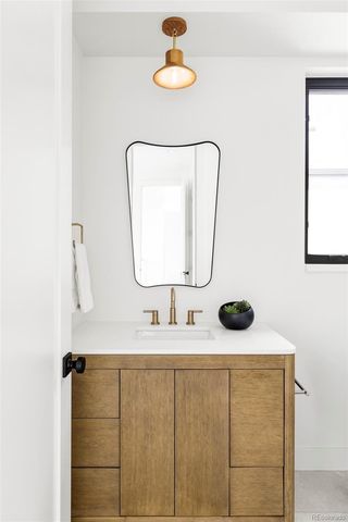 1060 S Garfield Street, Denver, CO 80209