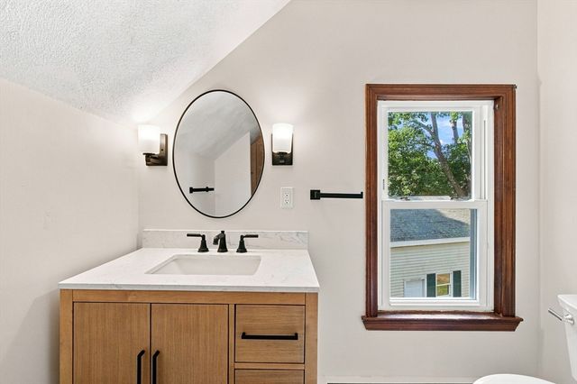 24 Railroad Ave, Norwood, MA 02062