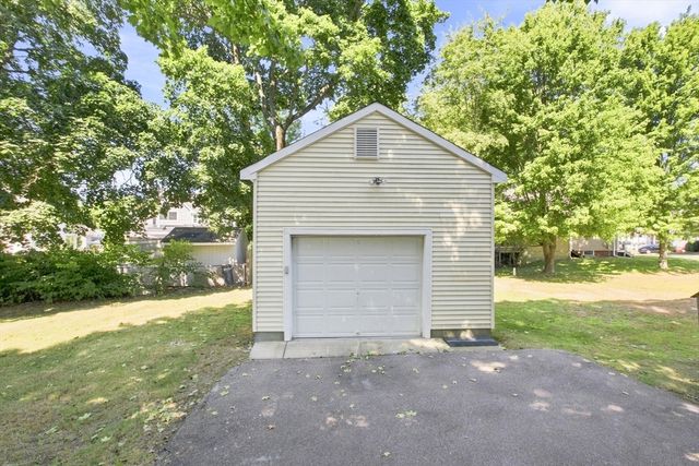 24 Railroad Ave, Norwood, MA 02062
