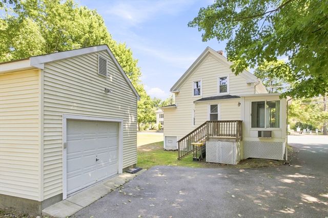 24 Railroad Ave, Norwood, MA 02062