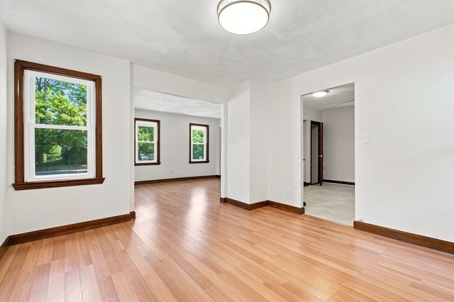 24 Railroad Ave, Norwood, MA 02062