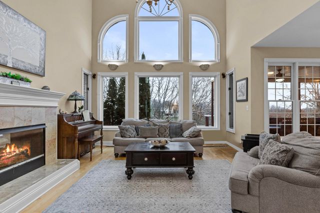 111 Bold Bidder Drive, Georgetown, KY 40324