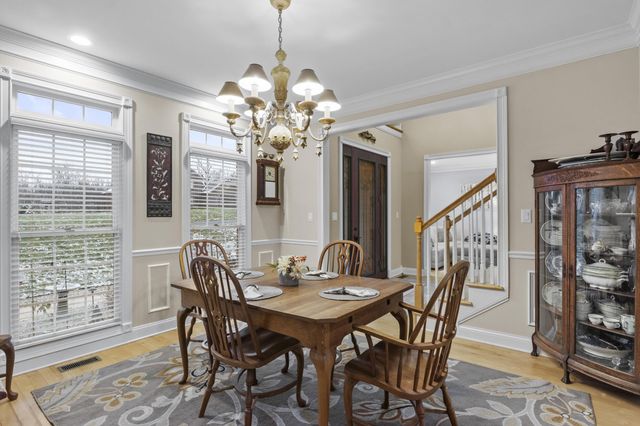 111 Bold Bidder Drive, Georgetown, KY 40324