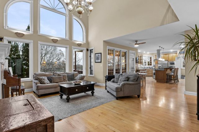 111 Bold Bidder Drive, Georgetown, KY 40324