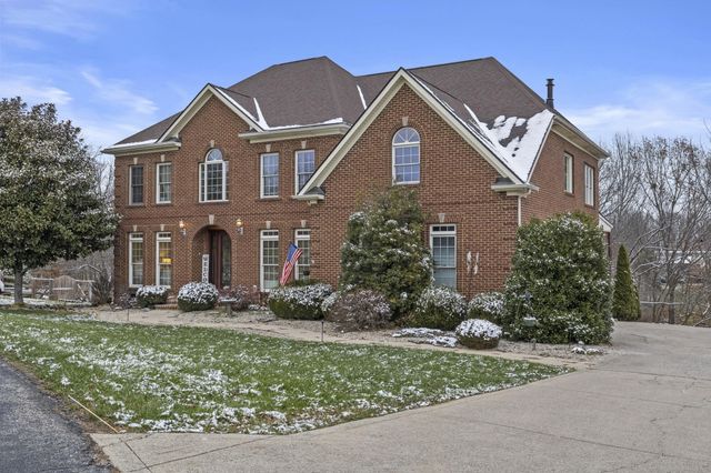 111 Bold Bidder Drive, Georgetown, KY 40324