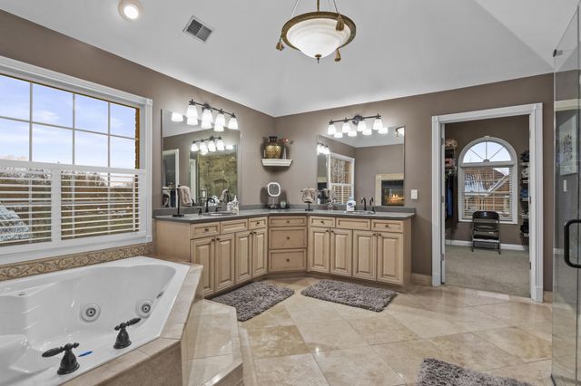 111 Bold Bidder Drive, Georgetown, KY 40324