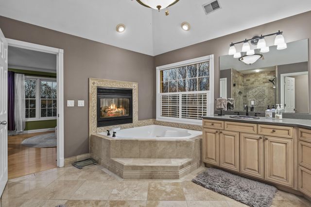 111 Bold Bidder Drive, Georgetown, KY 40324