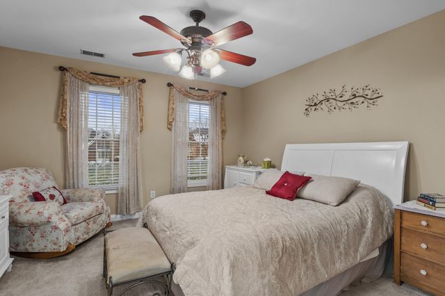 111 Bold Bidder Drive, Georgetown, KY 40324