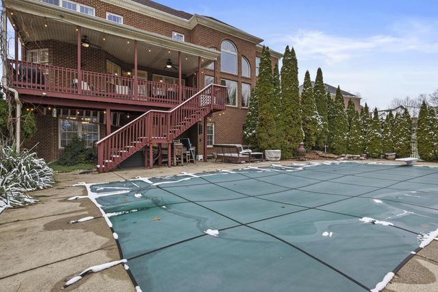 111 Bold Bidder Drive, Georgetown, KY 40324