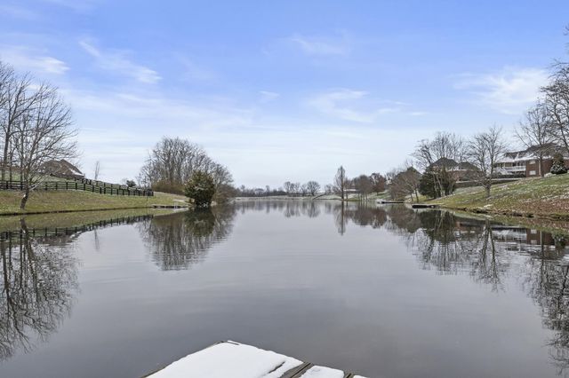 111 Bold Bidder Drive, Georgetown, KY 40324