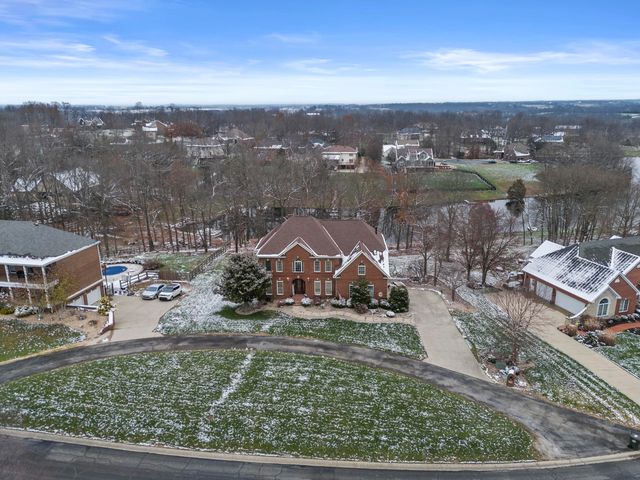 111 Bold Bidder Drive, Georgetown, KY 40324