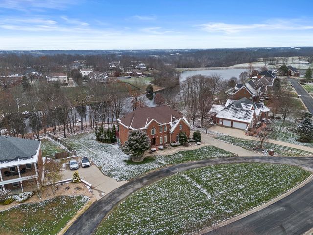 111 Bold Bidder Drive, Georgetown, KY 40324