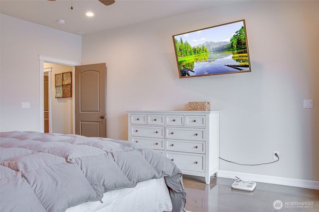 7342 Redmond Road NE, Moses Lake, WA 98837