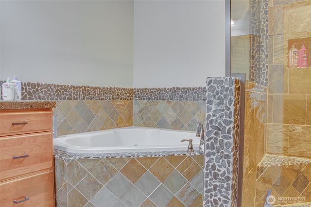 7342 Redmond Road NE, Moses Lake, WA 98837