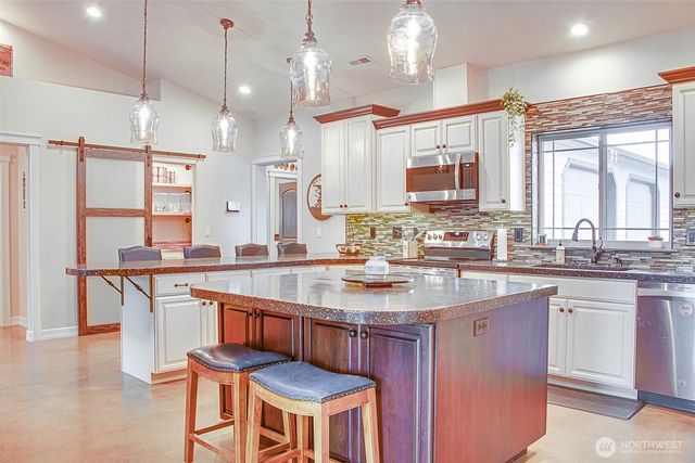 7342 Redmond Road NE, Moses Lake, WA 98837