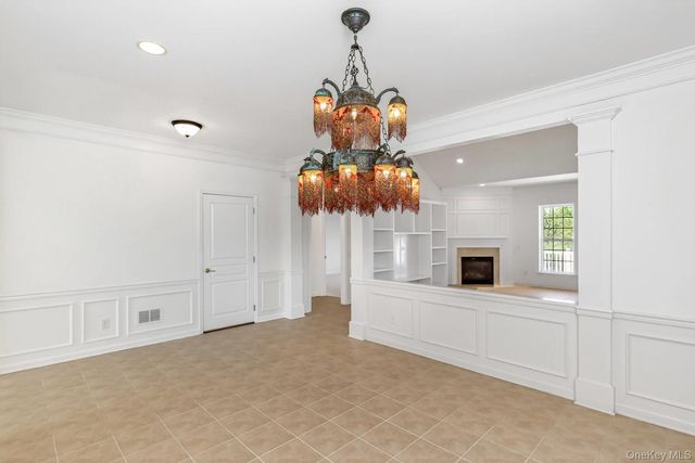 112 Ashley, Westhampton, NY 11977