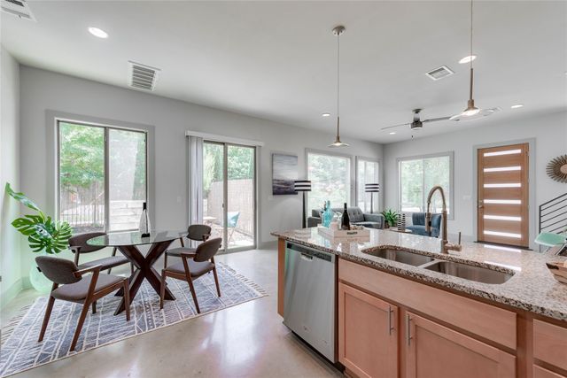 900 Banister LN H, Austin, TX 78704