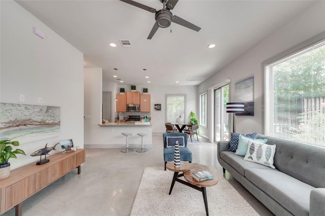 900 Banister LN H, Austin, TX 78704