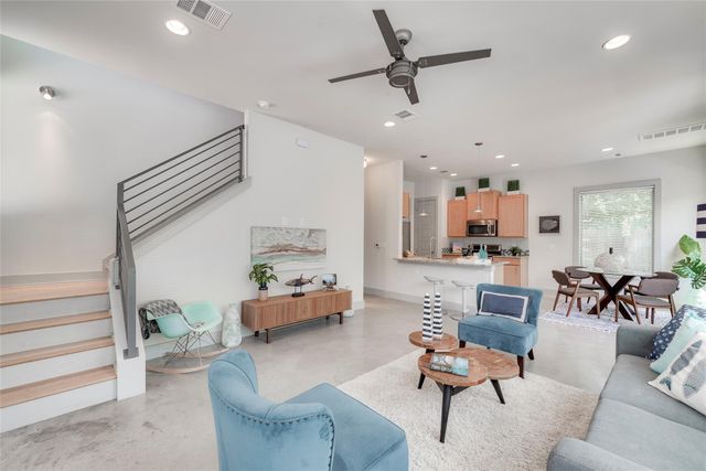 900 Banister LN H, Austin, TX 78704