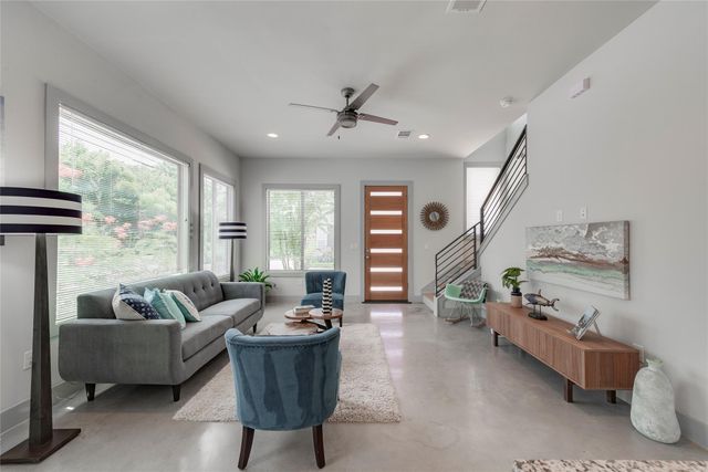 900 Banister LN H, Austin, TX 78704