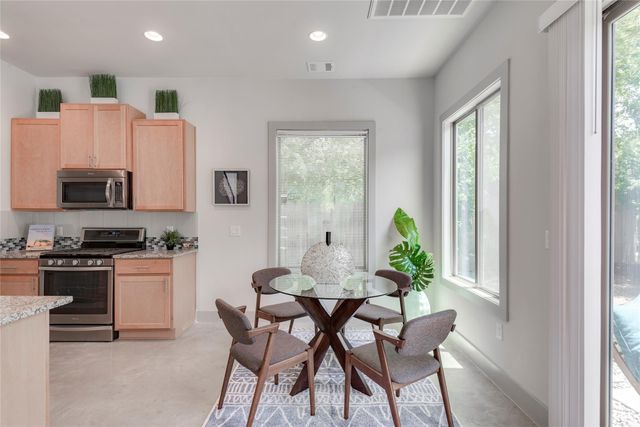 900 Banister LN H, Austin, TX 78704