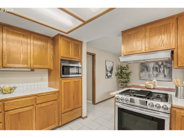 15646 Ne TILLAMOOK St, Portland, OR 97230