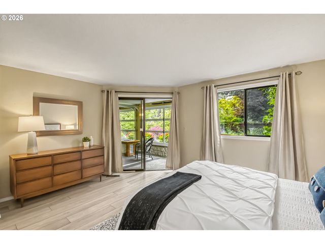15646 Ne TILLAMOOK St, Portland, OR 97230