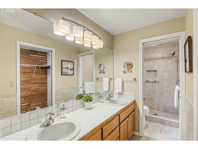 15646 Ne TILLAMOOK St, Portland, OR 97230