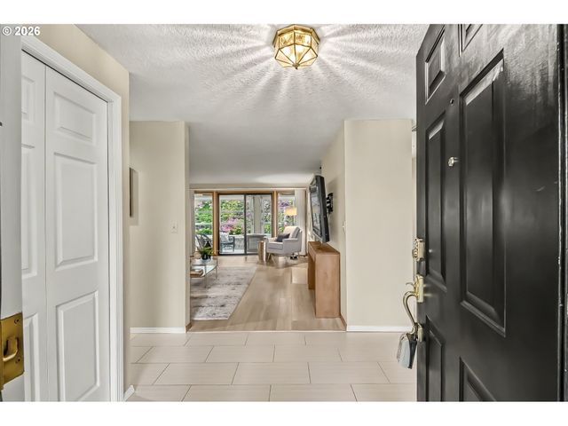 15646 Ne TILLAMOOK St, Portland, OR 97230