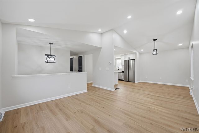 78 Rebecca Park, Buffalo, NY 14207