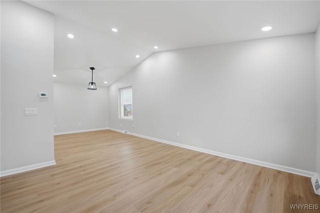 78 Rebecca Park, Buffalo, NY 14207