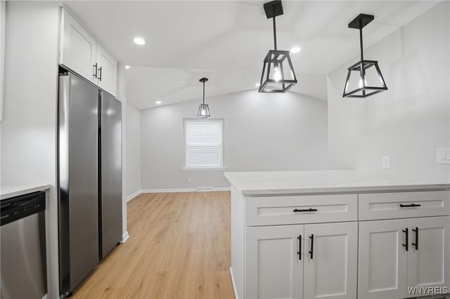 78 Rebecca Park, Buffalo, NY 14207