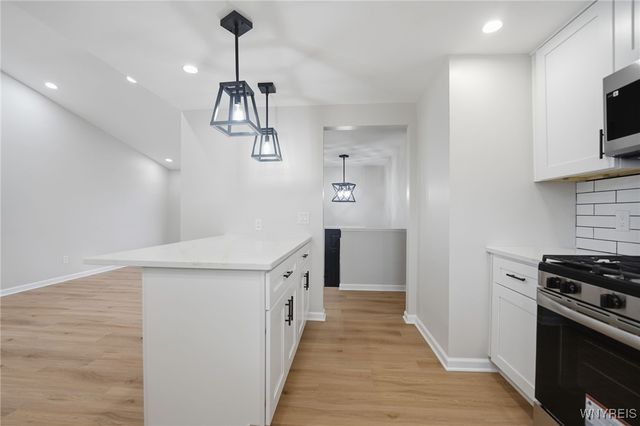 78 Rebecca Park, Buffalo, NY 14207