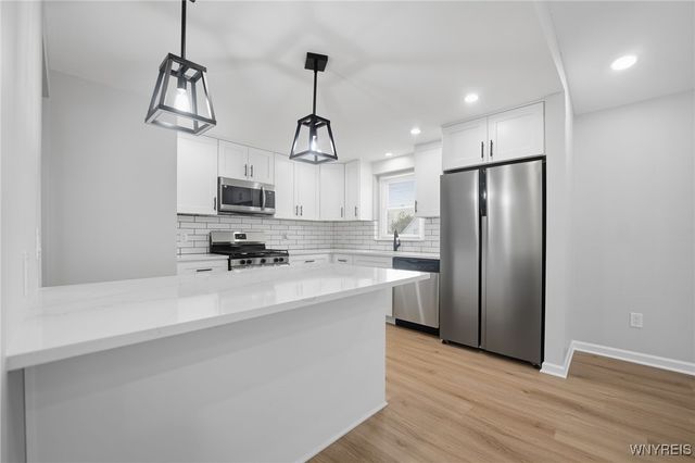 78 Rebecca Park, Buffalo, NY 14207