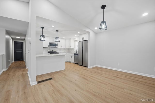 78 Rebecca Park, Buffalo, NY 14207