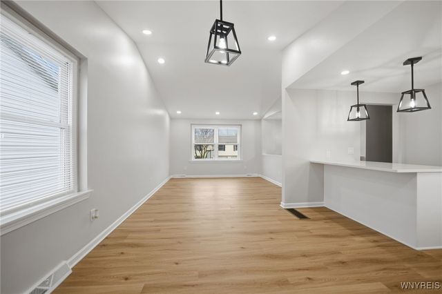 78 Rebecca Park, Buffalo, NY 14207