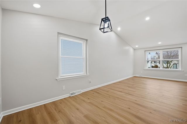 78 Rebecca Park, Buffalo, NY 14207