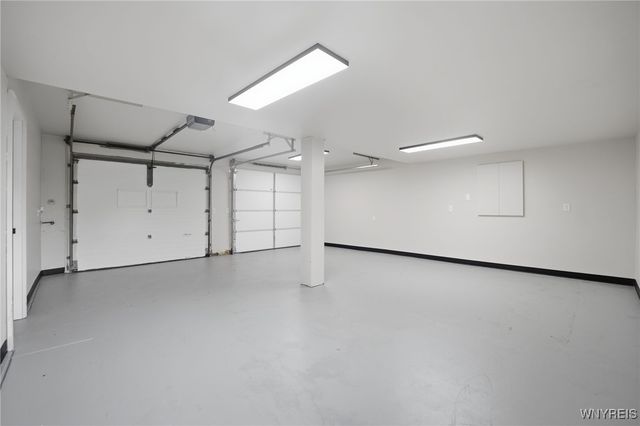 78 Rebecca Park, Buffalo, NY 14207