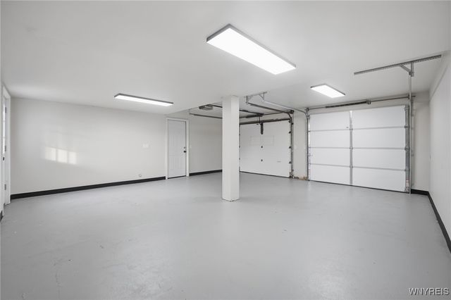 78 Rebecca Park, Buffalo, NY 14207