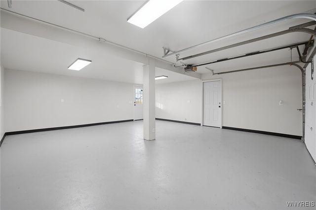 78 Rebecca Park, Buffalo, NY 14207