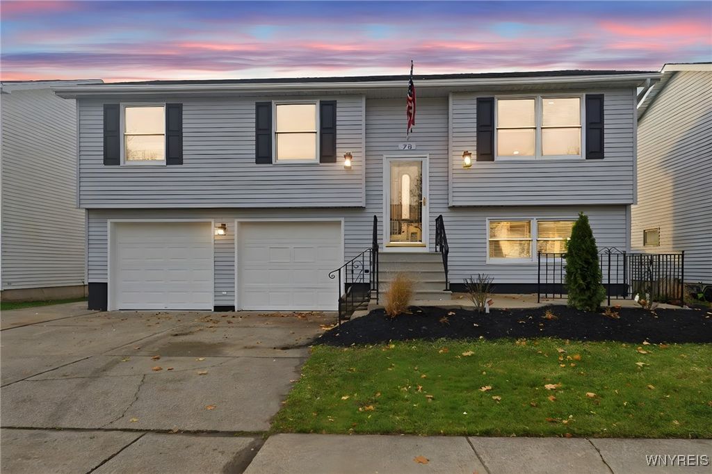 78 Rebecca Park, Buffalo, NY 14207