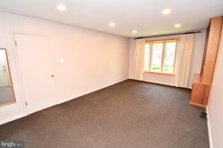 1121 CRANE DR, Cherry Hill, NJ 08003
