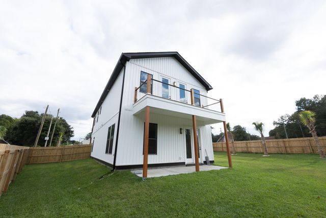 1936 Aichele Drive, North Charleston, SC 29406