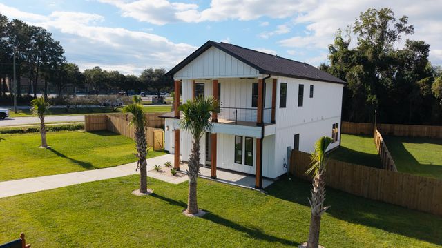 1936 Aichele Drive, North Charleston, SC 29406