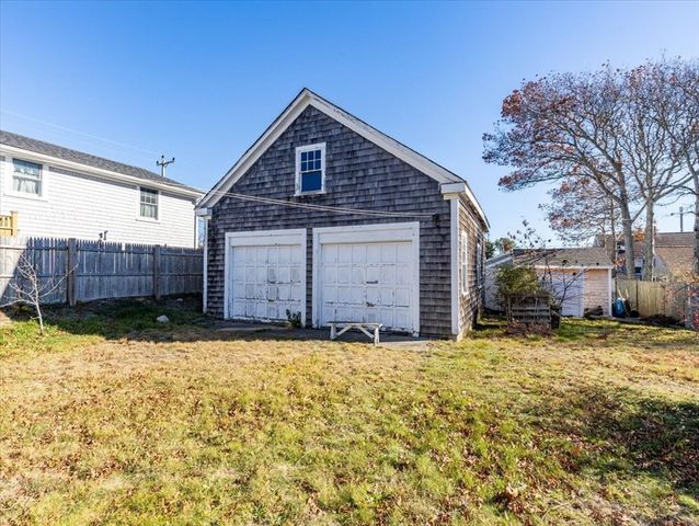 4-6 Columbus Ave, Yarmouth, MA 02673