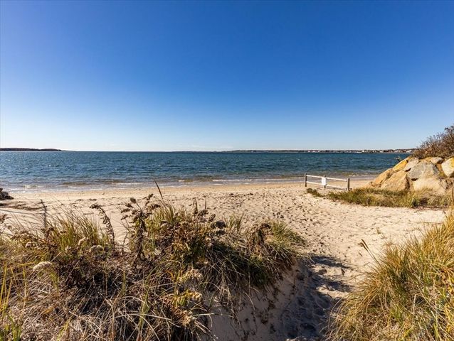 4-6 Columbus Ave, Yarmouth, MA 02673