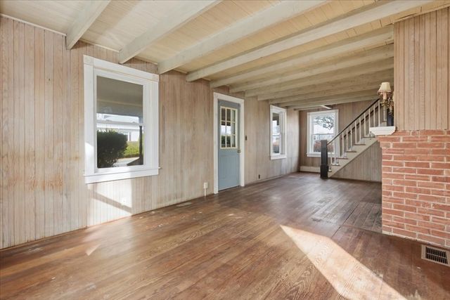 4-6 Columbus Ave, Yarmouth, MA 02673