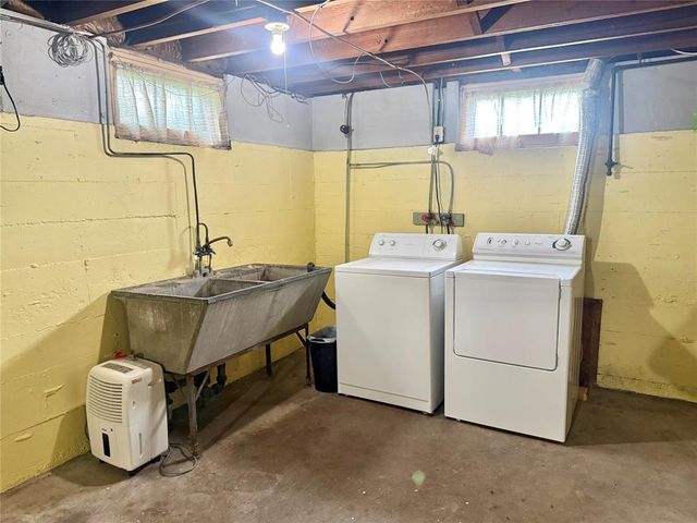24 S Grove Street, Chippewa Falls, WI 54729