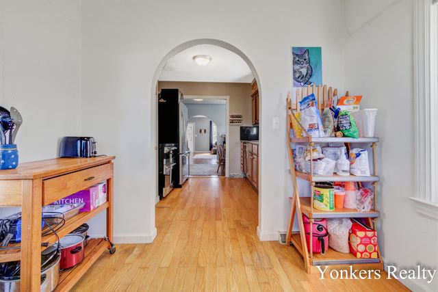 1233 Diamond Avenue NE, Grand Rapids, MI 49505